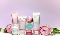 Curated K-Beauty Boxes Image 1