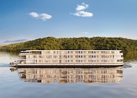 Contemporary River Cruise Vessels Image 1