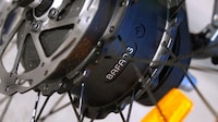 Diminutive Dual-Speed Electric Bikes Image 2