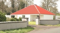 Red Roof-Topped Irish Buildings Image 4