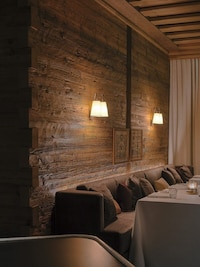 Alpine-Inspired Fine Restaurants Image 3