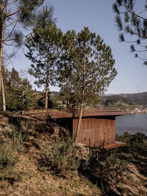 Contemporary Wooden Dwellings