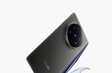 Lightweight Foldable Smartphones