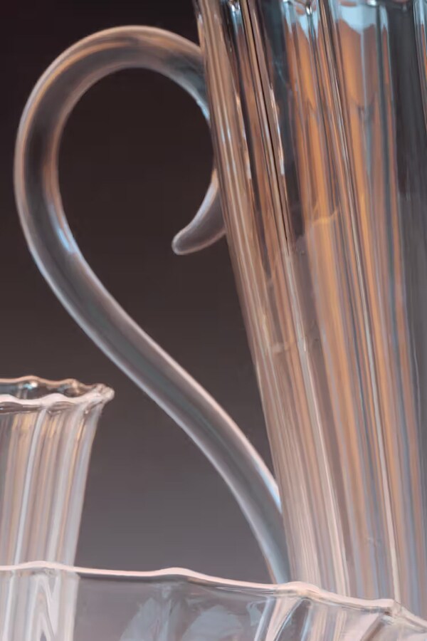 Flower-Inspired Glassware Designs