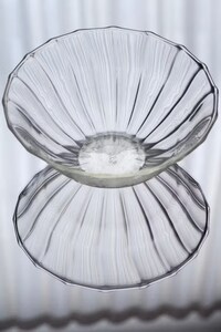 Flower-Inspired Glassware Designs Image 2