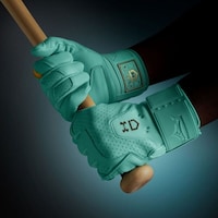 Striking Baseball Capsules Image 3