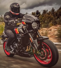 Punchy Vintage-Inspired Motorcycles Image 6