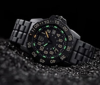 Stealthy Military Dive Watches Image 2