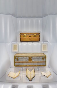 Immersive Luxury Exhibits Image 4