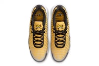 Bold Gradient Retro Runners Image 4