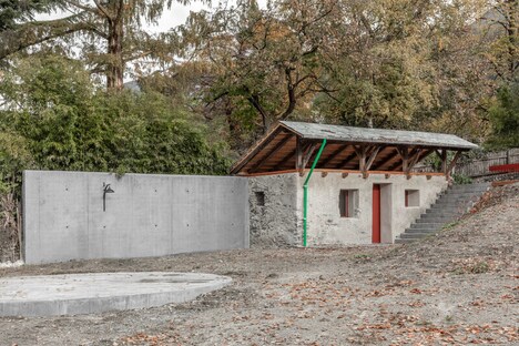 Contemporary Paired-Down Architectural Projects