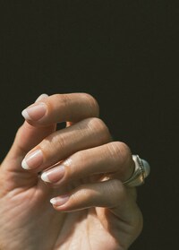 Classic French Manicure Kits Image 3