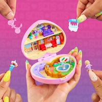 Pocket-Sized Collectible Compacts Image 2