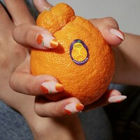 Citrus-Inspired Press-Ons Image 2