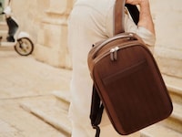 Chic Weekend Jaunt Backpacks Image 2