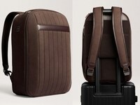 Chic Weekend Jaunt Backpacks Image 6