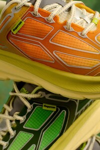 Bold Futuristic Running Shoes Image 5