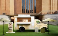 Glow-Boosting Smoothie Trucks Image 1