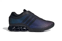 Sleek Laceless Runners Image 4