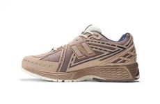 Earthy Gradient Running Shoes