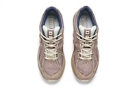 Earthy Gradient Running Shoes Image 4
