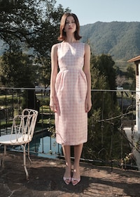 Gingham-Forward Apparel Edits Image 6