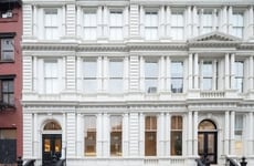 Minimalist Caf&eacute; Interiors