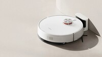 Accessible Anti-Tangle Robot Vacuums Image 1