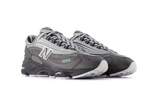 Reinvented Retro Running Shoes