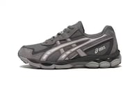 Futuristic Heritage Runners Image 4