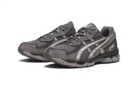Futuristic Heritage Runners Image 5