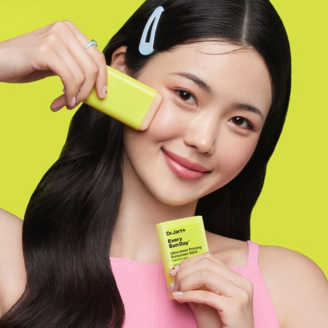 Makeup-Friendly Sunblock Sticks