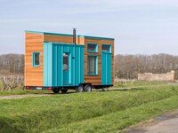 Pet-Friendly Tiny Retreats Image 2