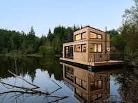 Waterside Retreat Designs Image 3