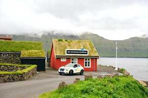 Self-Navigating Car Rental Programs Article Thubnail