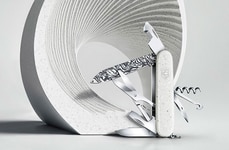 Minimalist Multipurpose Pocket Knives