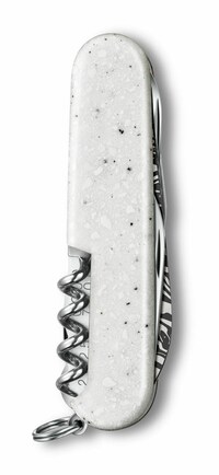 Minimalist Multipurpose Pocket Knives Image 5