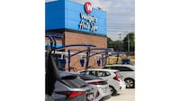 Tech-Driven Retailer Car Washes Image 1
