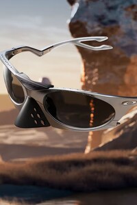 Modern Titanium Sunglasses Image 5