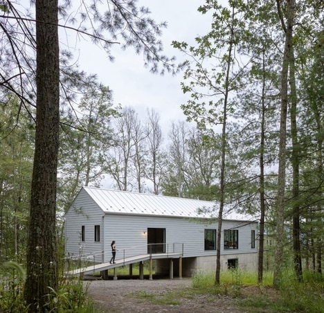 Hilltop Modern Retreats
