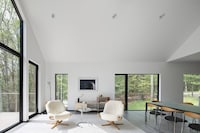 Hilltop Modern Retreats Image 3