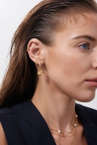 Hypoallergenic Waterproof Jewelry Image 4