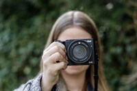 Selfie-Friendly Dual-Lens Cameras Image 2