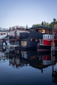 Sleek Compact Floating Homes Image 2
