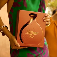 Elegant Rum Packaging Designs