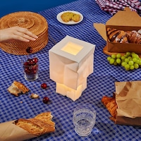 Organic Paper-Like Lamps Image 3
