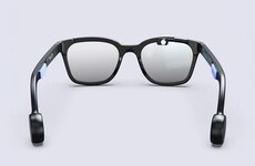 Featherlight Smart Glasses