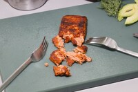 Plant-Based Salmon Fillets Image 1