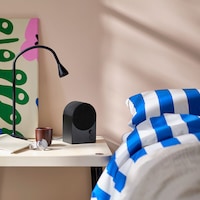 Retro-Style Tabletop Speaker Image 4
