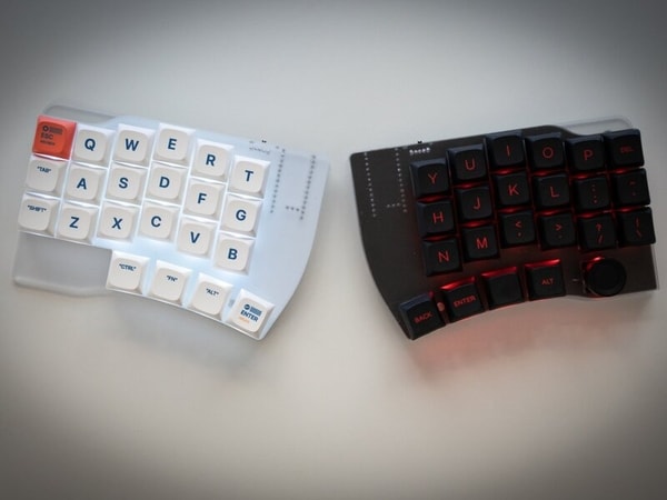 Sleek Wireless Split Keyboards